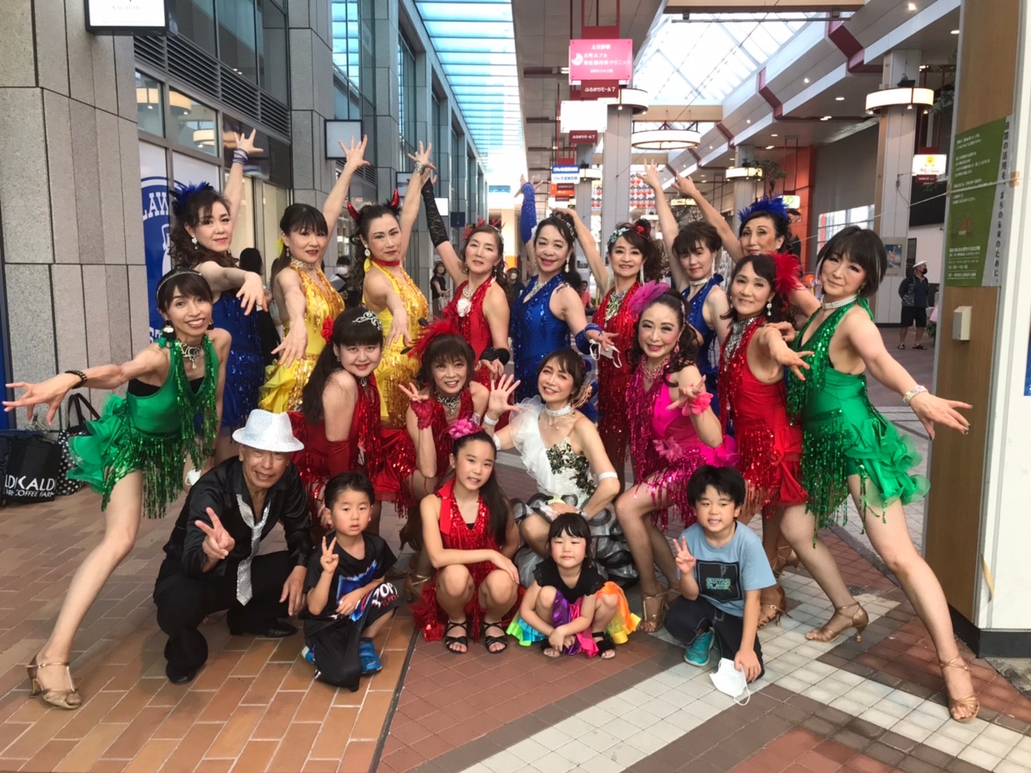 SPC スタイリッシュラテン、パフォーマンスクラブ